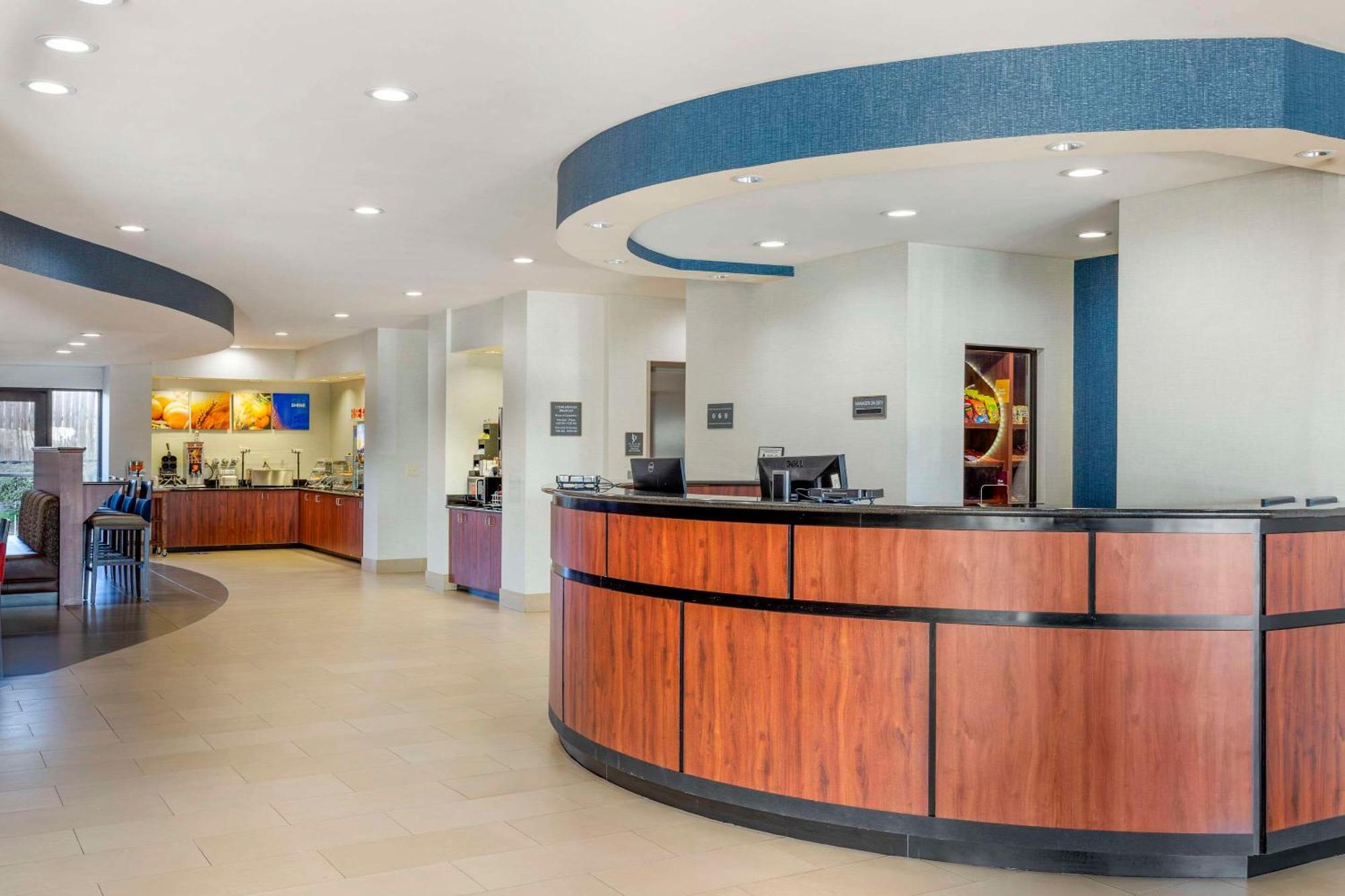 Comfort Suites Whitsett - Greensboro East Exterior foto