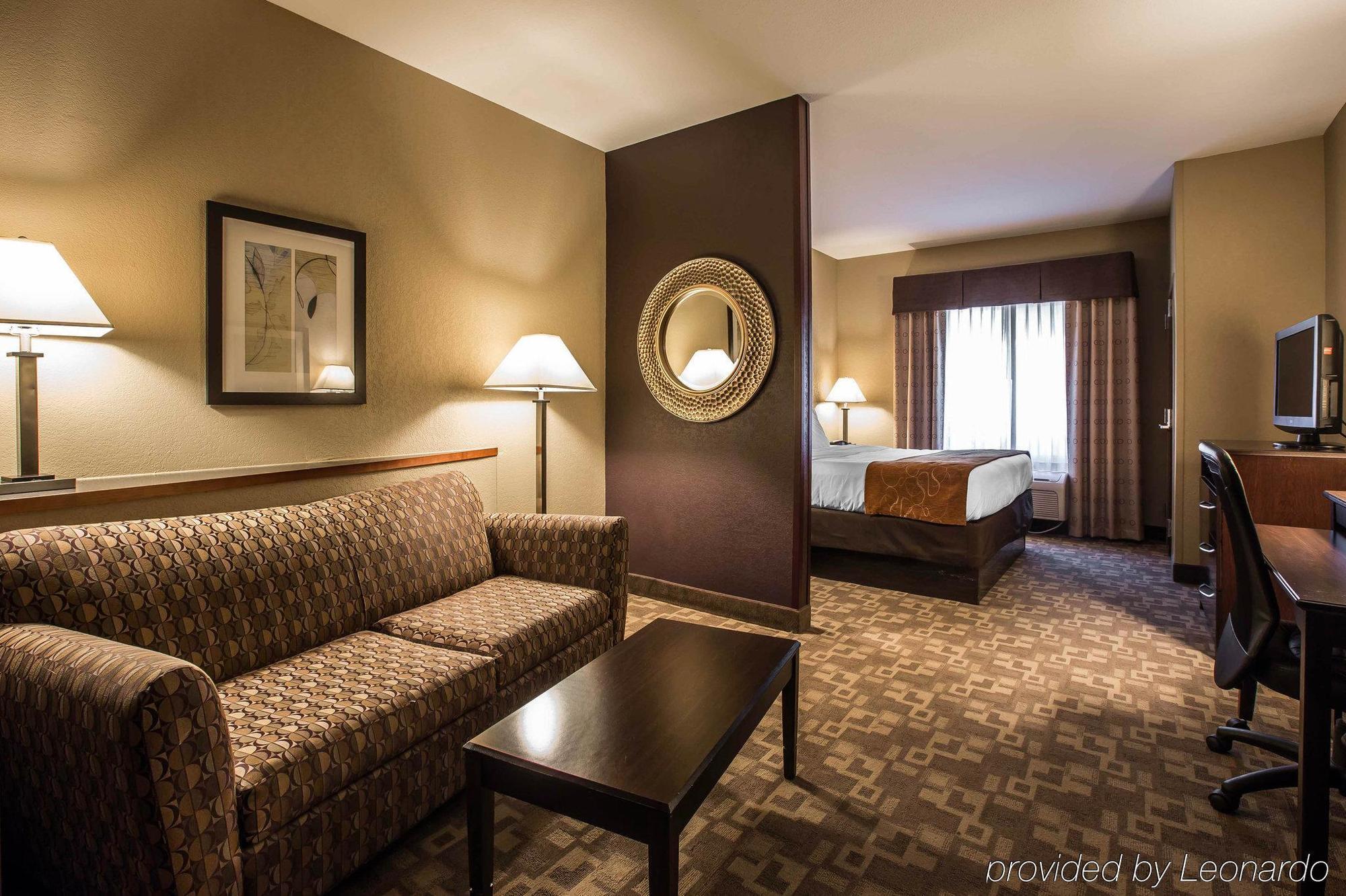 Comfort Suites Whitsett - Greensboro East Exterior foto